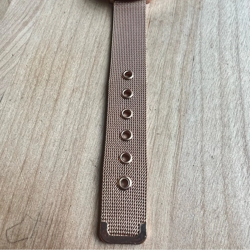 Jessica Carlyle ladies rose gold tone dress watch NEW BATTERY